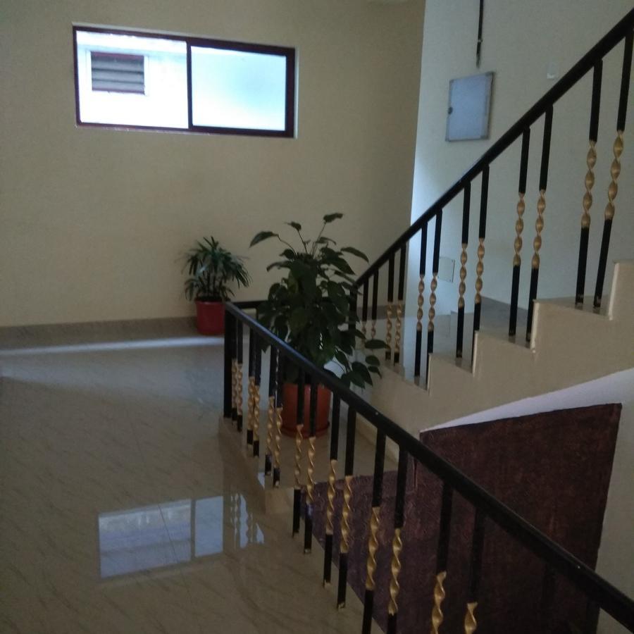Manjira Lodge Гуруваюр Экстерьер фото
