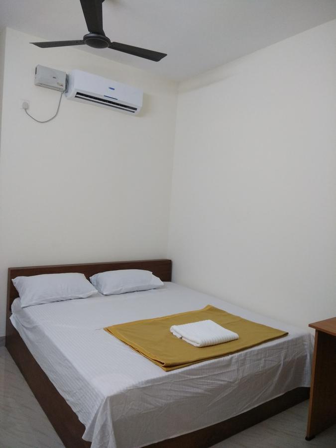 Manjira Lodge Гуруваюр Экстерьер фото
